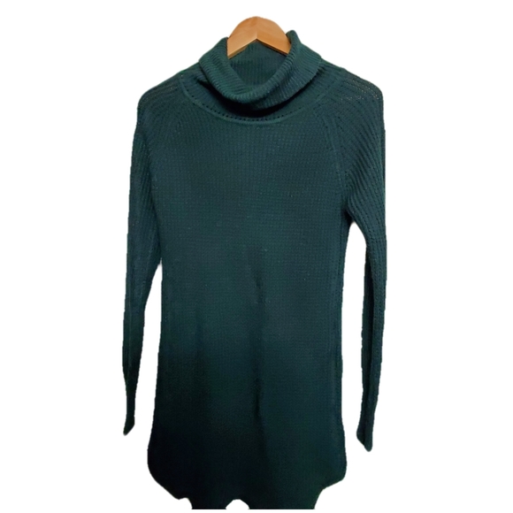 โ
EXCELLENT CONDITION: Urban Planet Oversized Sweater dress - Picture 2 of 2